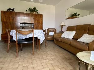 APPARTEMENT T2 MEUBLE PERONNAS PROCHE CENTRE